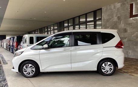 Honda Freed II, 2022 год, 1 480 000 рублей, 7 фотография
