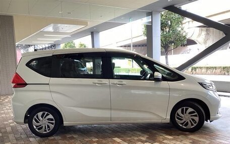 Honda Freed II, 2022 год, 1 480 000 рублей, 8 фотография