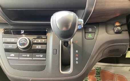 Honda Freed II, 2022 год, 1 480 000 рублей, 12 фотография