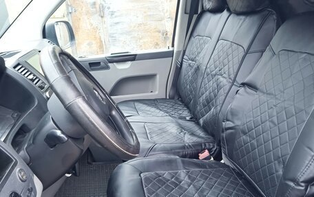 Volkswagen Transporter T5 рестайлинг, 2012 год, 1 600 000 рублей, 9 фотография
