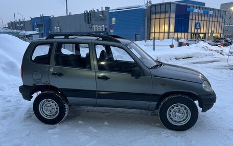 Chevrolet Niva I рестайлинг, 2004 год, 285 000 рублей, 3 фотография