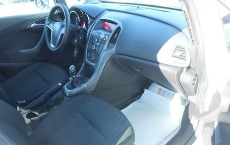 Opel Astra J, 2013 год, 798 000 рублей, 11 фотография