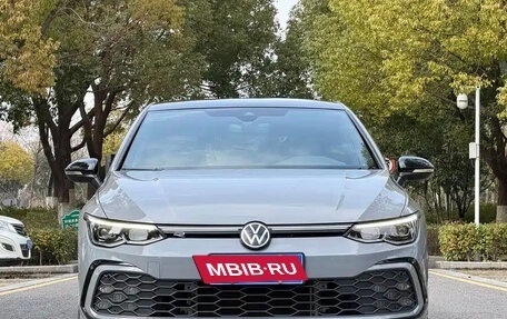 Volkswagen Golf VIII, 2023 год, 1 737 018 рублей, 2 фотография