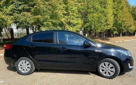 KIA Rio III рестайлинг, 2014 год, 875 000 рублей, 2 фотография