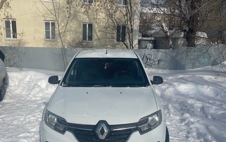 Renault Logan II, 2019 год, 700 000 рублей, 2 фотография