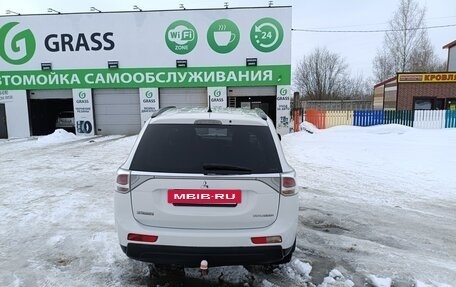 Mitsubishi Outlander III рестайлинг 3, 2012 год, 1 350 000 рублей, 4 фотография