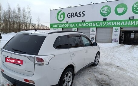 Mitsubishi Outlander III рестайлинг 3, 2012 год, 1 350 000 рублей, 5 фотография