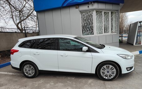 Ford Focus III, 2015 год, 750 000 рублей, 2 фотография