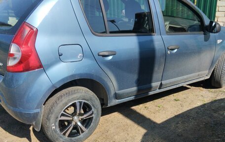 Renault Sandero I, 2013 год, 620 000 рублей, 2 фотография