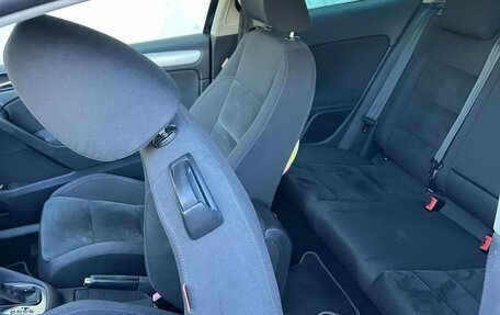 Volkswagen Golf VI, 2011 год, 900 000 рублей, 12 фотография