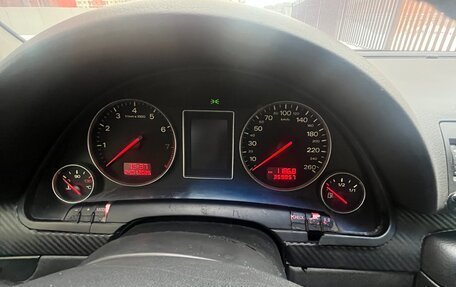 Audi A4, 2003 год, 500 000 рублей, 4 фотография