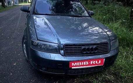 Audi A4, 2003 год, 500 000 рублей, 11 фотография