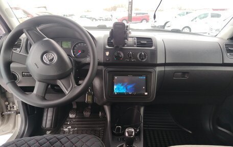 Skoda Fabia II, 2013 год, 690 000 рублей, 8 фотография