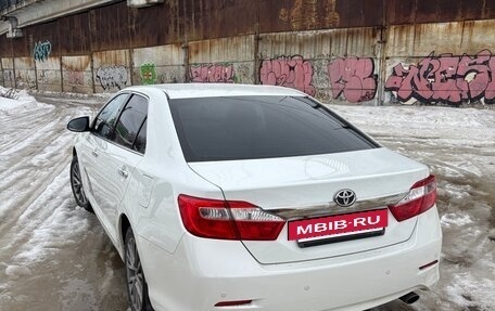 Toyota Camry, 2014 год, 1 830 000 рублей, 6 фотография