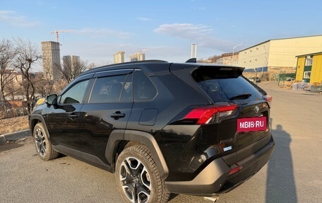 Toyota RAV4, 2019 год, 3 130 000 рублей, 5 фотография