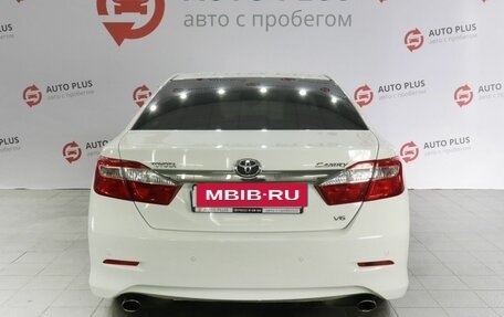 Toyota Camry, 2012 год, 1 950 000 рублей, 6 фотография