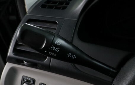 Mitsubishi Grandis, 2006 год, 800 000 рублей, 13 фотография