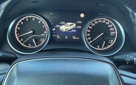 Toyota Camry, 2019 год, 1 950 000 рублей, 10 фотография