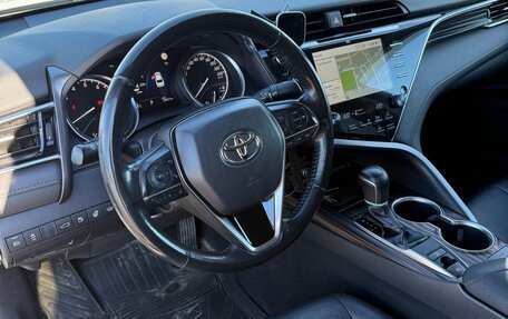 Toyota Camry, 2019 год, 1 950 000 рублей, 12 фотография