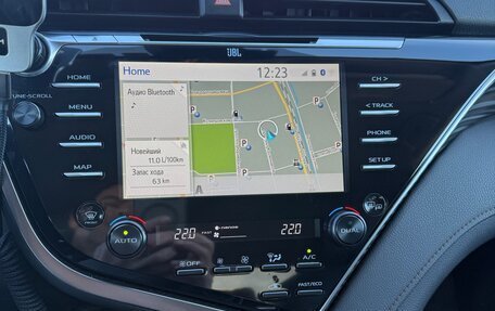 Toyota Camry, 2019 год, 1 950 000 рублей, 11 фотография