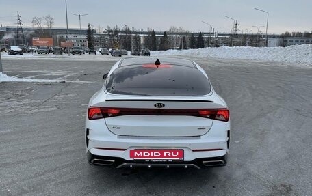 KIA K5, 2019 год, 2 400 000 рублей, 7 фотография