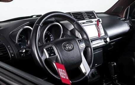 Toyota Land Cruiser Prado 150 рестайлинг 2, 2016 год, 3 539 000 рублей, 15 фотография