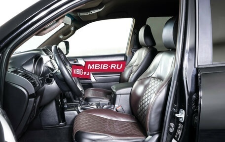 Toyota Land Cruiser Prado 150 рестайлинг 2, 2016 год, 3 539 000 рублей, 16 фотография