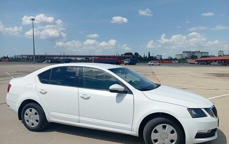 Skoda Octavia, 2018 год, 950 000 рублей, 10 фотография