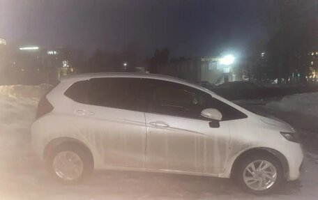 Honda Fit III, 2017 год, 900 000 рублей, 3 фотография