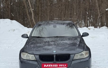 BMW 3 серия, 2007 год, 670 000 рублей, 2 фотография