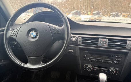 BMW 3 серия, 2007 год, 670 000 рублей, 17 фотография