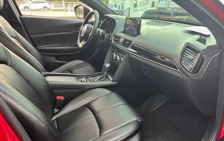 Mazda CX-4, 2023 год, 1 800 555 рублей, 12 фотография