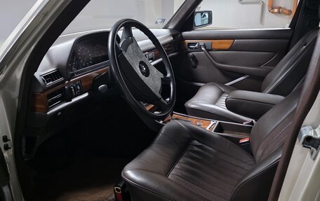 Mercedes-Benz S-Класс, 1985 год, 9 500 000 рублей, 1 фотография