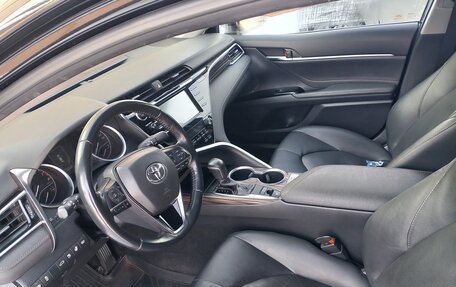 Toyota Camry, 2018 год, 2 800 000 рублей, 5 фотография