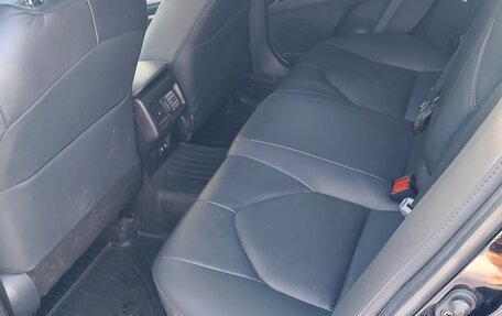 Toyota Camry, 2018 год, 2 800 000 рублей, 6 фотография