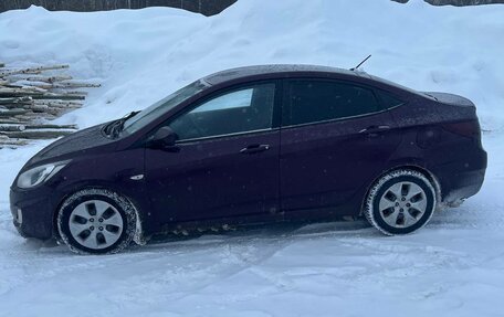 Hyundai Solaris II рестайлинг, 2011 год, 720 000 рублей, 2 фотография