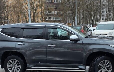 Mitsubishi Pajero Sport III рестайлинг, 2018 год, 2 700 000 рублей, 3 фотография