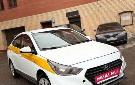 Hyundai Solaris II рестайлинг, 2017 год, 550 000 рублей, 4 фотография