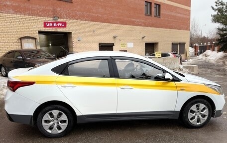 Hyundai Solaris II рестайлинг, 2017 год, 550 000 рублей, 6 фотография