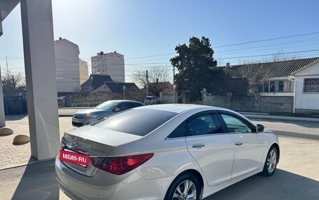 Hyundai Sonata VI, 2011 год, 1 220 000 рублей, 3 фотография