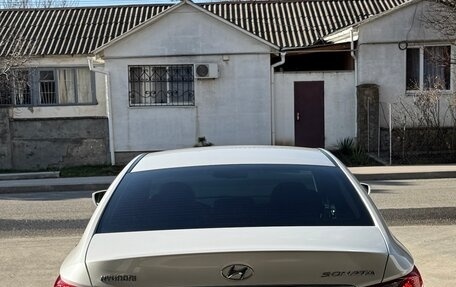 Hyundai Sonata VI, 2011 год, 1 220 000 рублей, 29 фотография