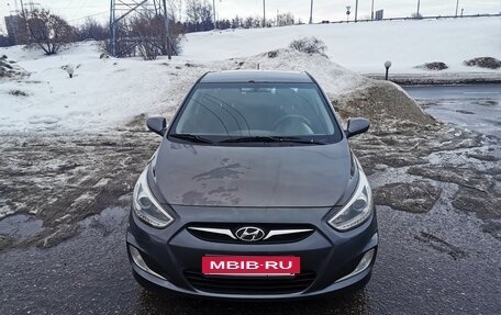 Hyundai Solaris II рестайлинг, 2013 год, 720 000 рублей, 2 фотография