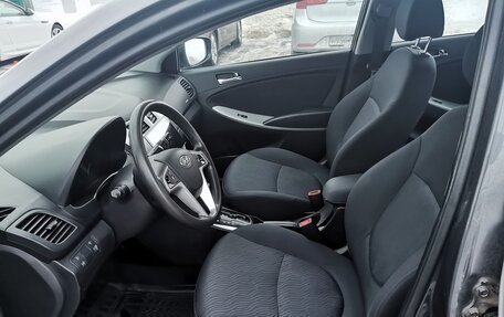 Hyundai Solaris II рестайлинг, 2013 год, 720 000 рублей, 17 фотография