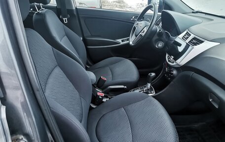 Hyundai Solaris II рестайлинг, 2013 год, 720 000 рублей, 18 фотография