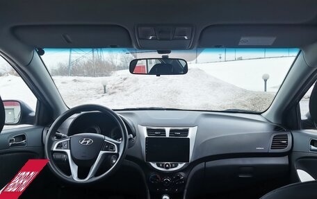 Hyundai Solaris II рестайлинг, 2013 год, 720 000 рублей, 26 фотография