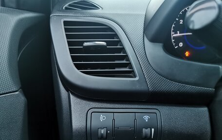 Hyundai Solaris II рестайлинг, 2013 год, 720 000 рублей, 35 фотография