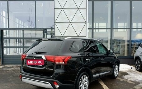 Mitsubishi Outlander III рестайлинг 3, 2018 год, 2 149 000 рублей, 5 фотография