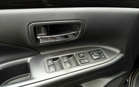 Mitsubishi Outlander III рестайлинг 3, 2018 год, 2 149 000 рублей, 19 фотография