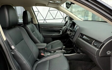 Mitsubishi Outlander III рестайлинг 3, 2018 год, 2 149 000 рублей, 23 фотография