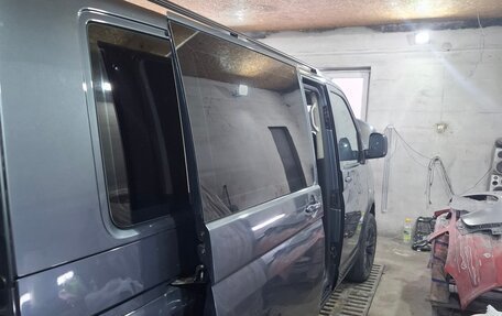 Volkswagen Caravelle T5, 2008 год, 1 250 000 рублей, 13 фотография